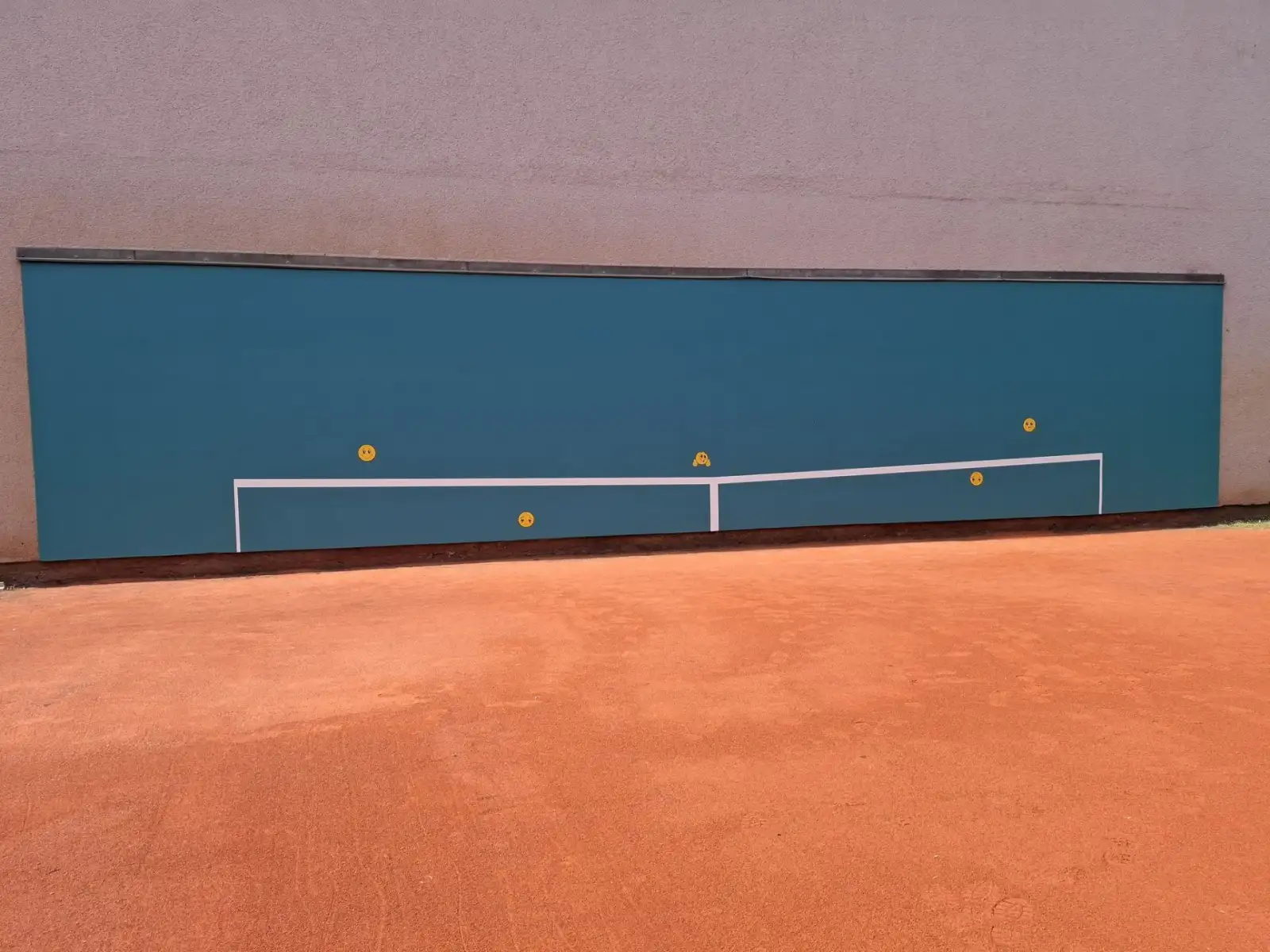 ODRAZOVÁ ZEĎ NA KURTECH TCDK!!